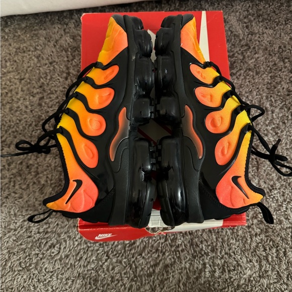 Nike Vapormax Plus “Sunset” - Picture 4 of 6